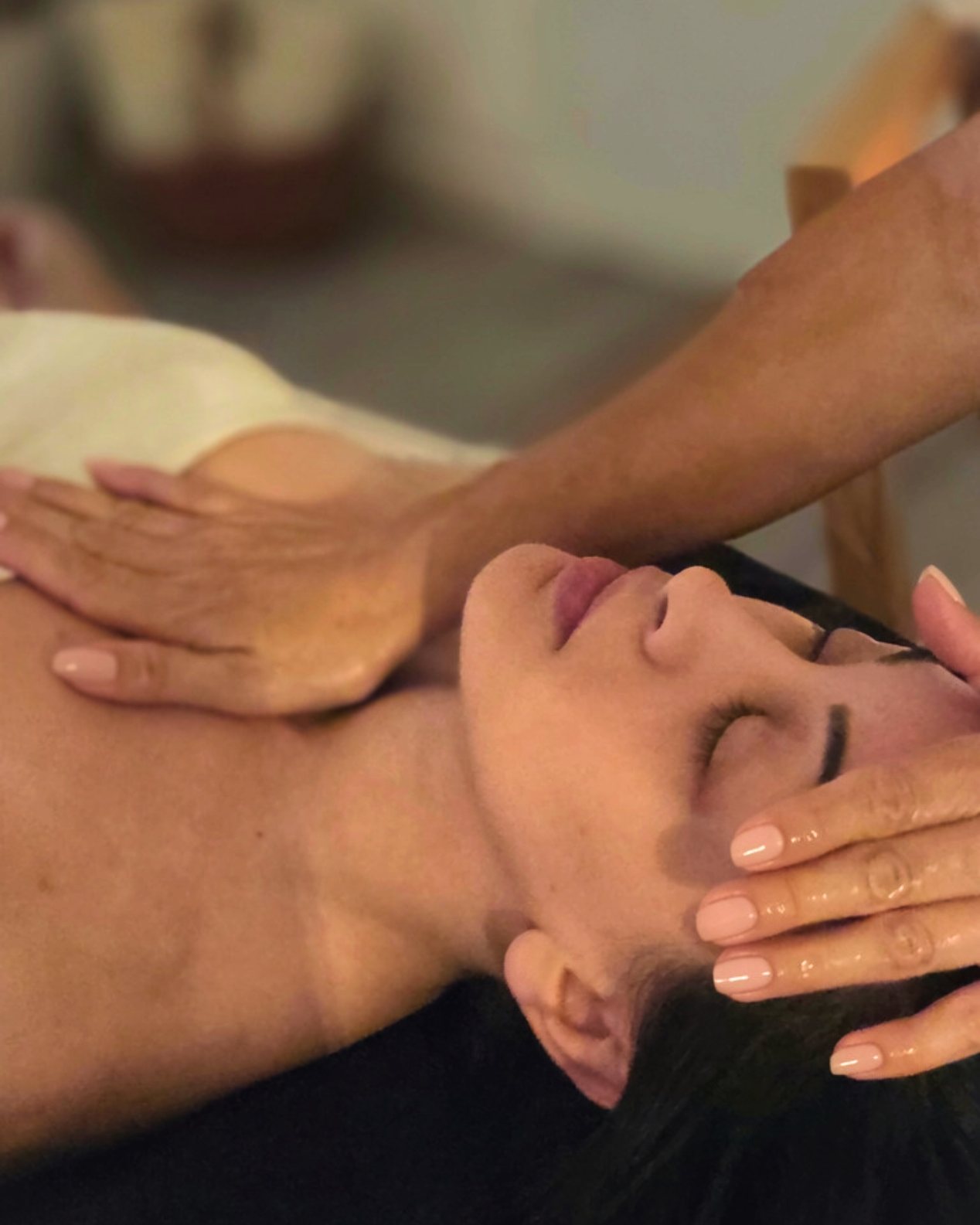 Massaggio viso, testa e spalle in cabina, Brilances Beauty Decimomannu